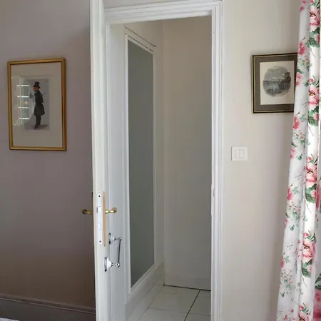 Casa de Férias Amazing In With Kitchen Marconne