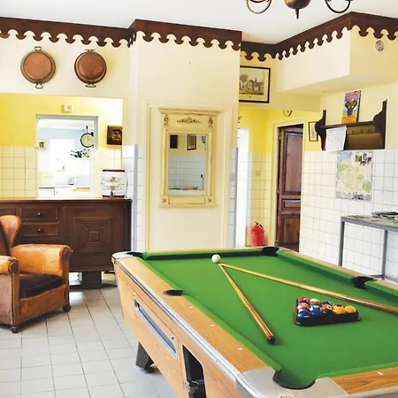 Semesterbostad Amazing In With Kitchen